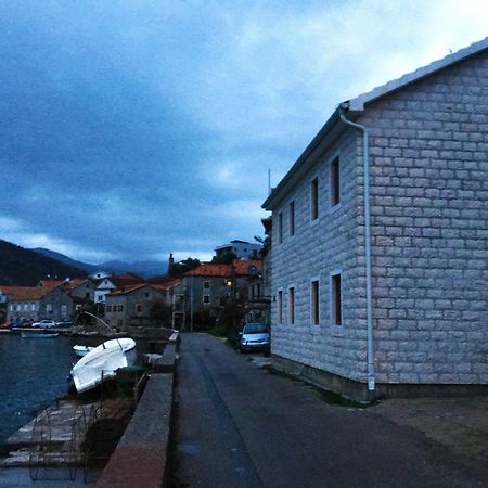 Apartments Lola Tivat Exteriér fotografie