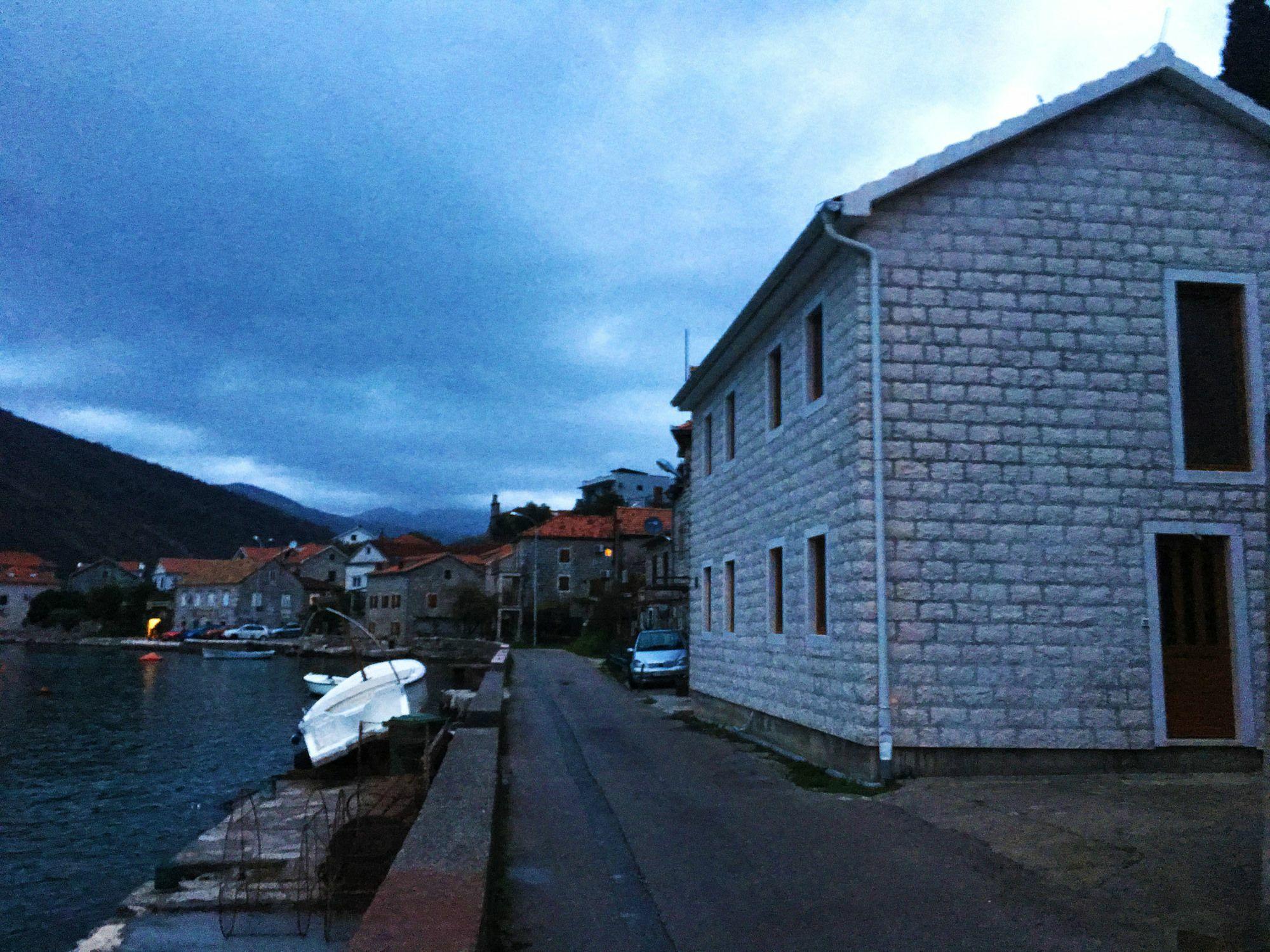 Apartments Lola Tivat Exteriér fotografie
